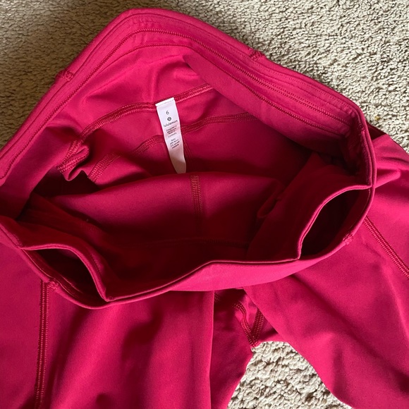 Lululemon... 6 **Raspberry** - Picture 6 of 8